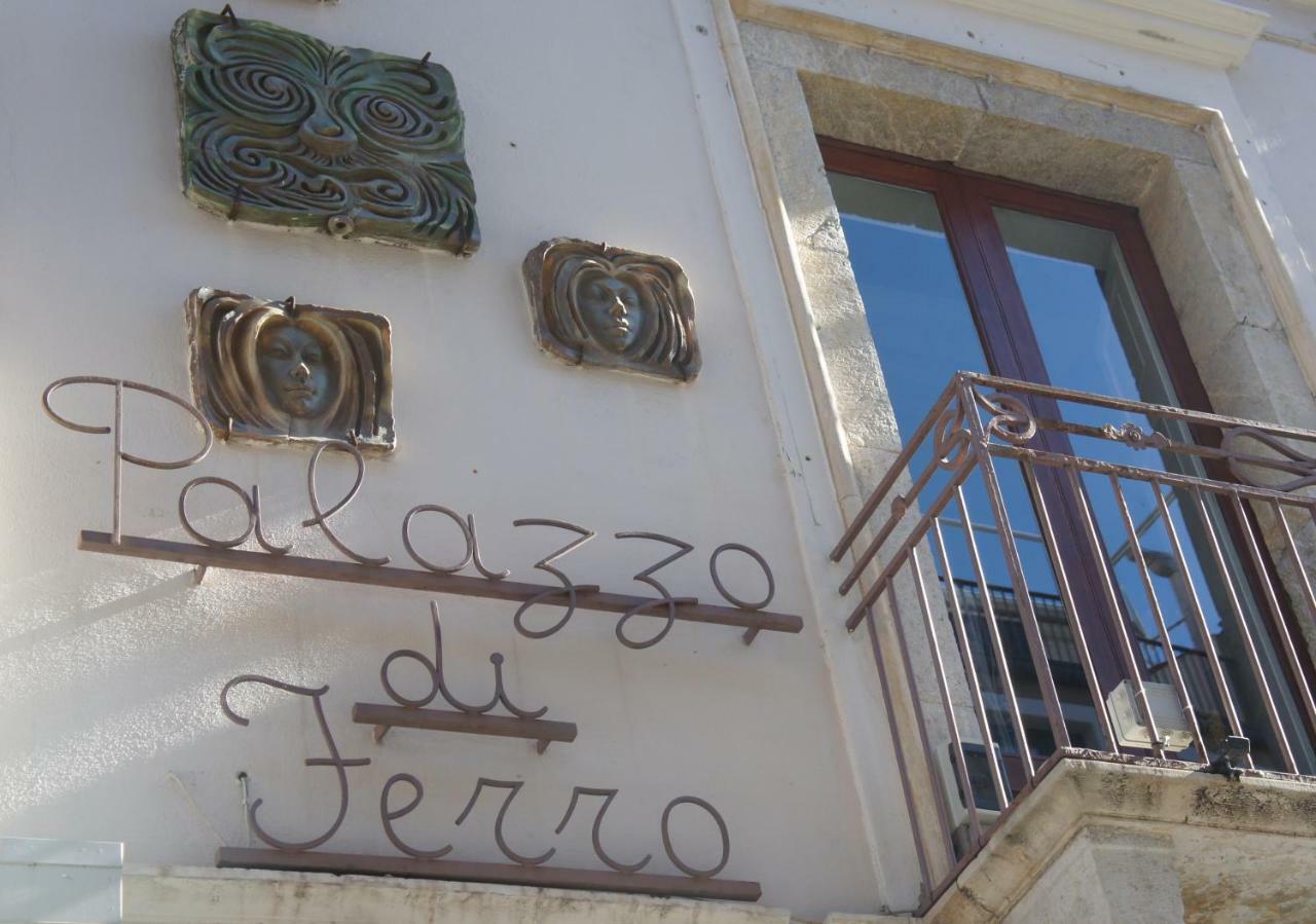 Palazzo Di Ferro Taormina Exterior photo